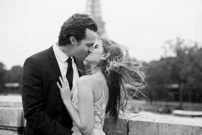 Paris engagement shoot - Harriette Earnshaw Photography-011