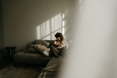 Borstvoeding - new born shoot 