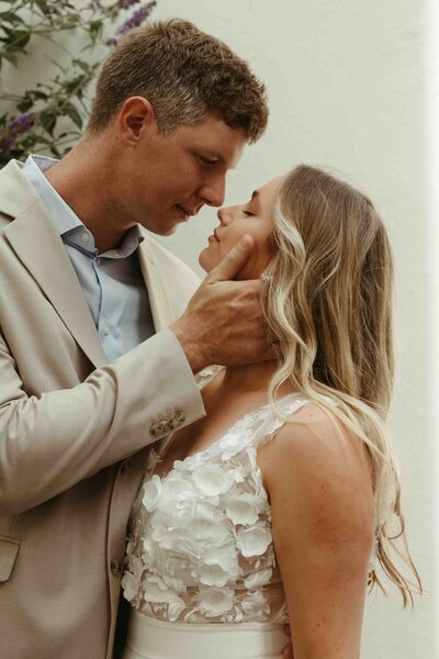 Get framed photography wedding photoshoot Close shot