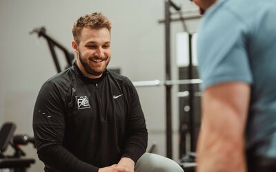 A clinic focusing on movement and performance using evidence-based care  to develop personalized rehabilitation plans.