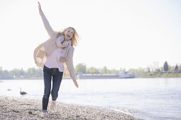 Letting go of negative thoughts opens the path to a happier life