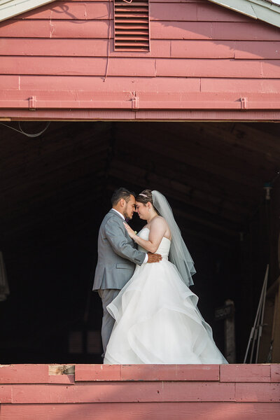 craven farm indoor ceremony photos snohomish