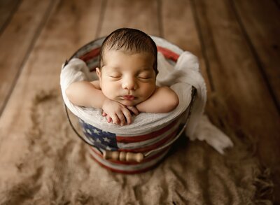 newborn photographer roseville