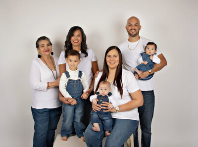 familygraduateseniornewbornboyseniorgraduateheadshotsfamilynewborngirlfirstbirthdayportraiturephotographystudioportraitsnewborngirlboyfamilyEvaMaganaPhotographychildphotographer (11 of 5)
