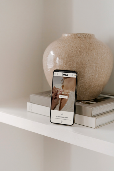 Mockup einer Website für Yogalehrerin Sandra.