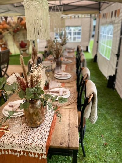 luxury picnics, boho weddings, boho dinner party hire in Berkshire UK