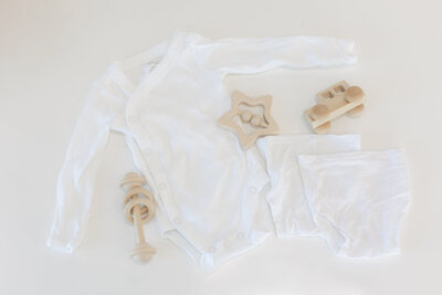 Simple newborn photography pictures