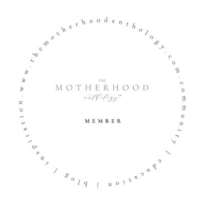 Motherhood Anthology Member badge for Cynthia Knapp Fort Worth Photographer