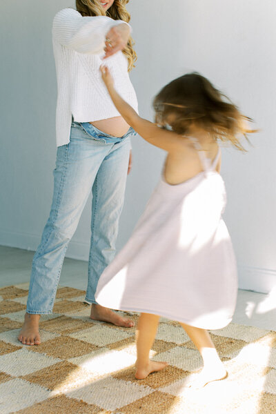 Maternity, newborn, family photographer