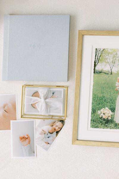 family photographer with studio in Lancaster, serving Harrisburg, Hershey, Exton, Downingtown, Lititz, Warwick, Manheim