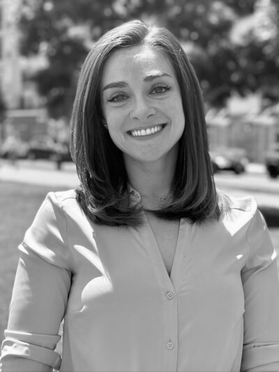 NYC psychotherapist smiling headshot