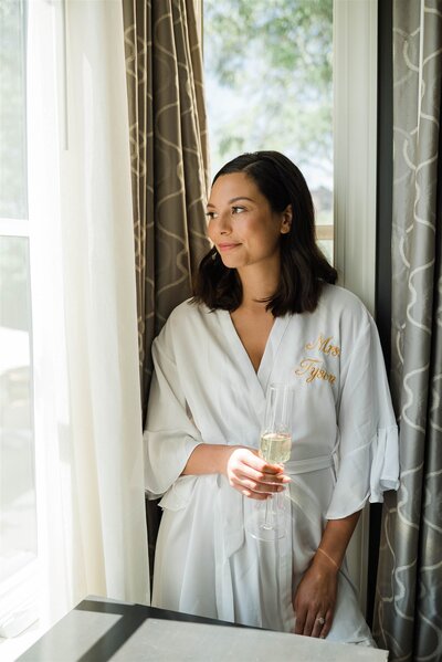 An intimate Whidbey Island wedding at Heron's Crossing. To see more details, click here.