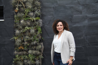 La diseñadora de plantillas web Showit, Beatriz Vega