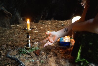 Business Witchery’s CEO Coven offers a highly curated 5-6 person coven with biweekly hot seat coaching, blending strategy, somatics, and communal healing for deep business expansion.