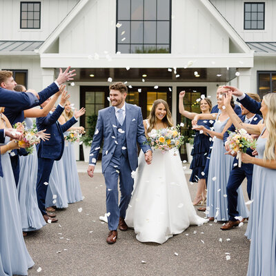 Hutton House Minneapolis Minnesota Summer Wedding