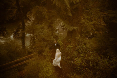 Couple hiking in the PNW during their elopement