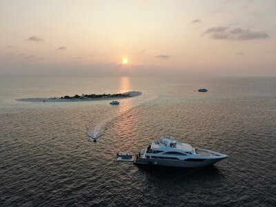 luxury boat art sea