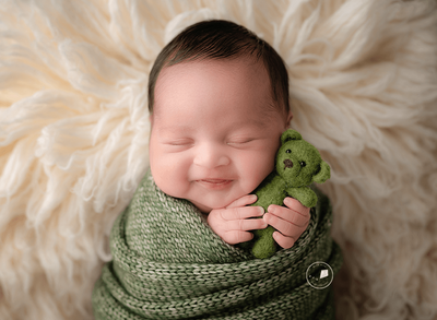 newborn picture of baby boy
