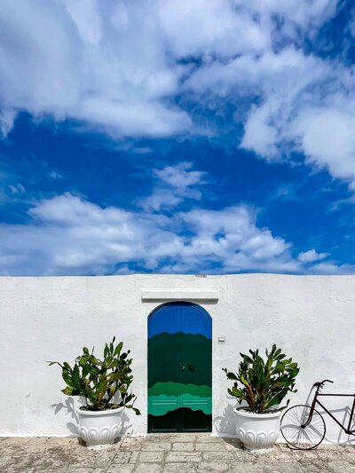 puglia italy door
