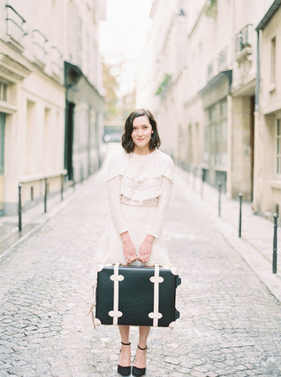 Molly-Carr-Photography-Paris-Film-Photographer-France-Wedding-Photographer-Europe-Destination-Wedding-Paris-Engagement-Session-18