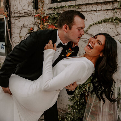 Brooklyn Winery Fall Intimate Wedding Photos