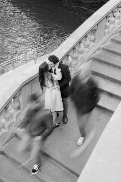 The best places in Indianapolis for engagement photos | Holcomb Gardens