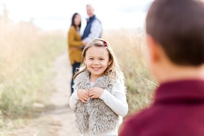 edina-family-little-kids-holiday-card-photos-fall-mini_0004