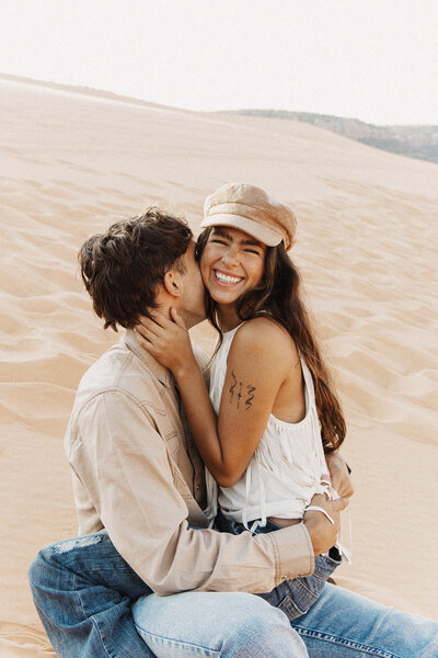 A PLAYFUL AND PAASSIONATE COUPLES PHOTO SESSION IN THE SUMMER WITH BLV PHOTOGRAPHY.