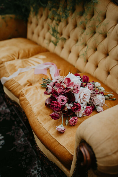 Modern, lush and romantic wedding flowers for Sunshine Coast weddings