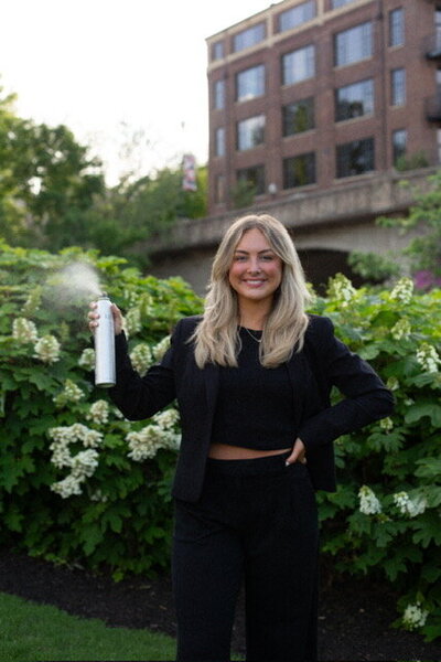 Get to know Randi, a passionate stylist at Knoxville Hair Co. with 12 years of experience in the industry. Specializing in bridal hair, blondes, and balayages, Randi loves her job and clients. Book your appointment today!