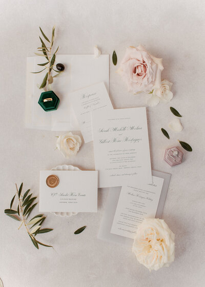 wedding-invitation-set-roses-white-austin
