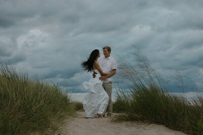 kalamazoo-michigan-wedding-photographerAuthenticRadiance_TrynitieLukeLakeMichiganEngagement-33