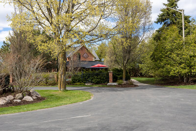 832 Hwy 7A rear (2)
