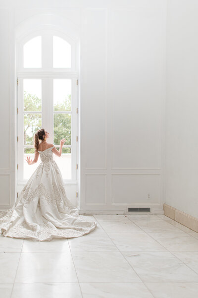 destination-wedding-photographers-chateau-cocomar-lucy-and-lee-3