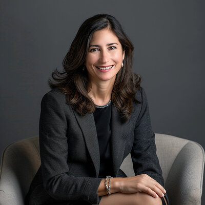Natural smile headshot portrait in NJ studio by Alex Kaplan.
