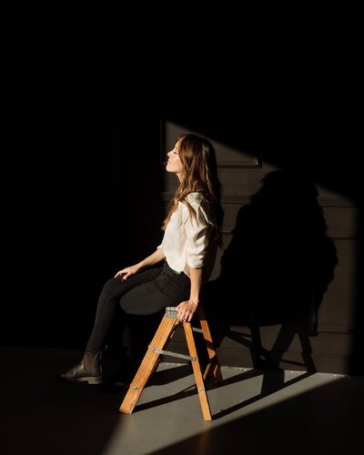 jac-dodge-photography-portrait-sunlit-studio-new-mexico