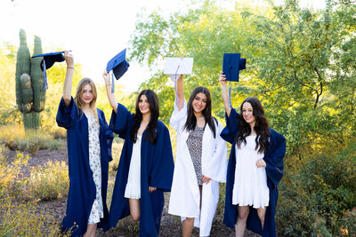 Bloomgrad_lilyphotography_phx14