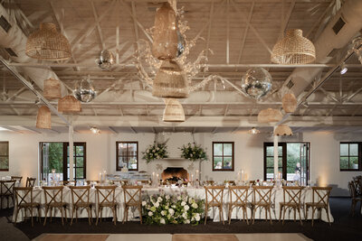 Wedding reception flowers at el chorro in scottsdale arizona