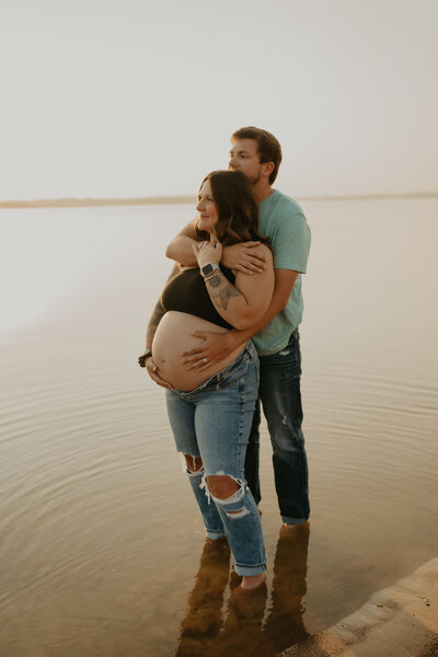 couples maternity photos