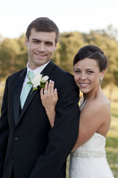 monroe_photographer_a_focused_life_photography_wedding_summit_chase_country_club_bride_groom_portrait_ring