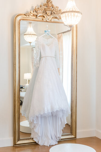 Aristide-Flower_Mound-Wedding-Moni-Lynn-Images-5