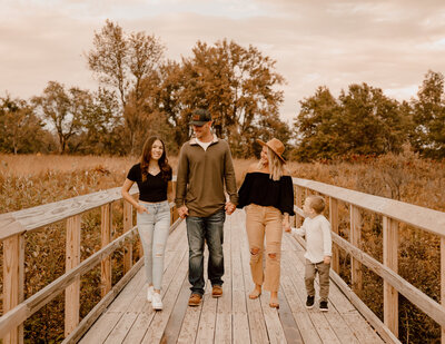 Rochester Minnesota Photographer, Rochester Minnesota Wedding Photographer, Rochester Minnesota Couples photographer, Minnesota Senior Photographer, Rochester Senior Photographer