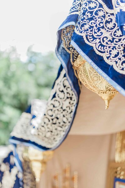 Photo mariage couple sous saule pleureur Normandie