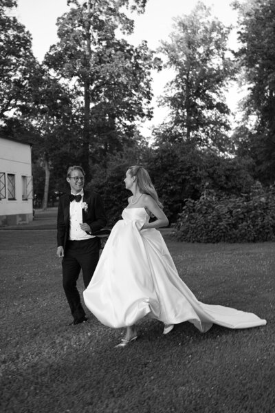 Destination Wedding Photographer in Stockholm Anna Lundgren Ingrid and Gustav Wedding at Ranas Slott in Roslagen Stockholm Sweden_043