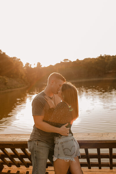 Engagement Session in Wollow Hollows State Park