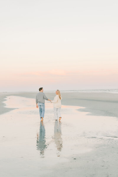 Sarahdipity Photos is a family photographer located in Jacksonville FL - Family beach photos