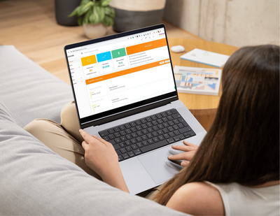 Liz Theal of LT Creative Co - Systems and Backend Support for Creative Business Owners
