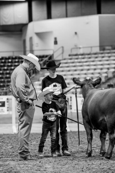 Helping the littles at Black Hereford Junior Nationals