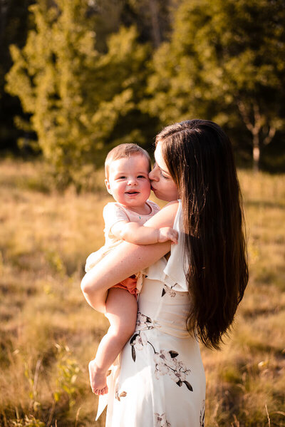 Mom and daughter in summer oshawa photography session