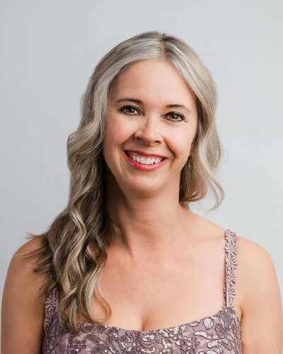Sherwood-Park-Headshots-Renee-Bouclin-Shark-of-the-Park